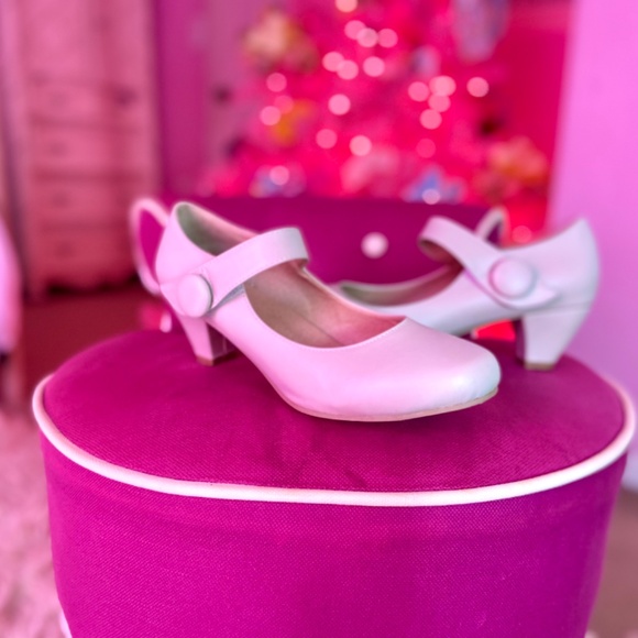 Unique Vintage Nude Kitten Heels Velcro Strap Women’s Shoes Size 8.5 - Picture 4 of 5